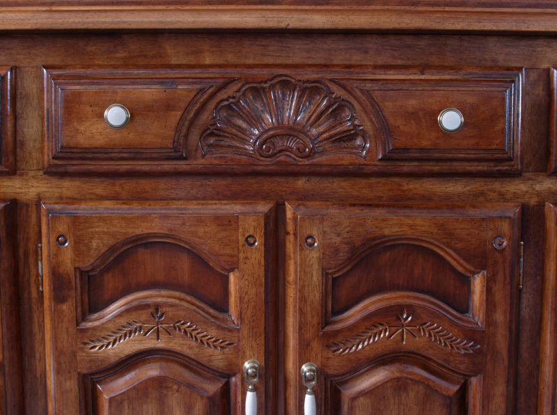 Cabinet Staining Service in Muncie, IN
